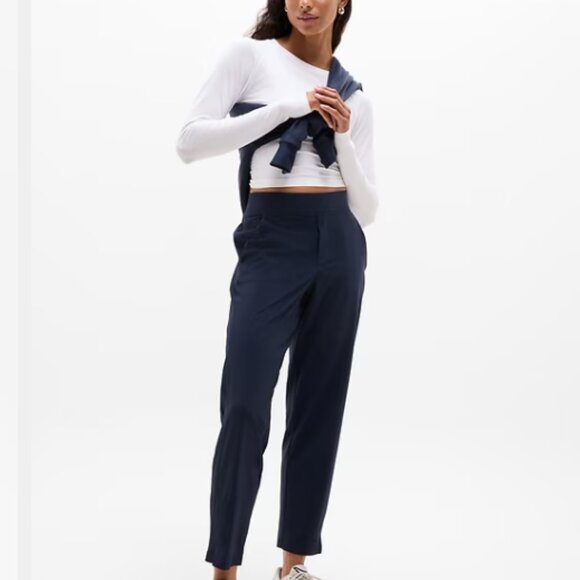 Athleta Pants - Athleta Brooklyn Mid Rise Ankle Pant Size 8